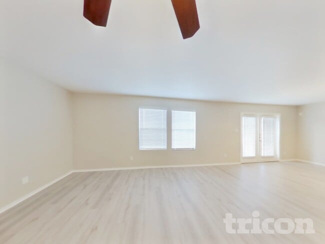 7714 Burro Bend in San Antonio, TX - Building Photo - Building Photo