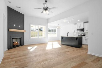 606 Crowder Ct in Clarksville, TN - Building Photo - Building Photo