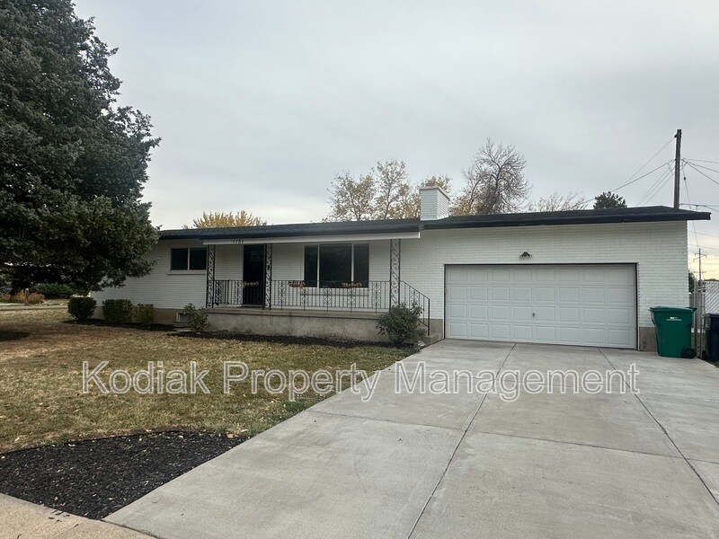 1151 Helen in Layton, UT - Building Photo
