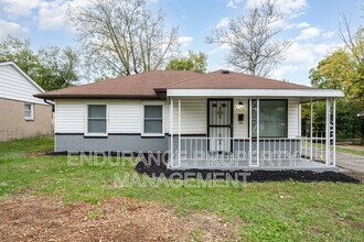 4612 W Hillcrest Ave in Dayton, OH - Building Photo - Building Photo