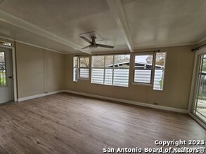 2810 Knight Robin Dr in San Antonio, TX - Building Photo - Building Photo