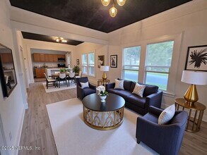 3058 Phyllis St in Jacksonville, FL - Building Photo - Building Photo