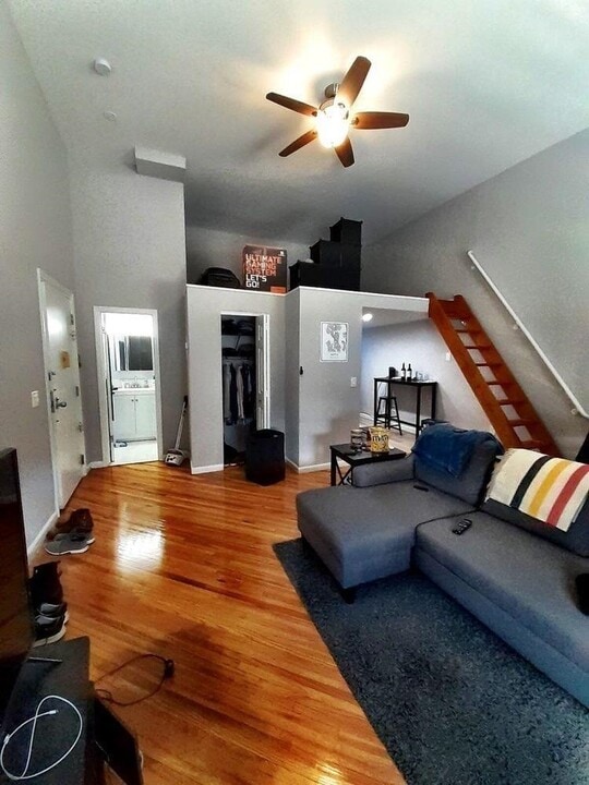 174 Grand St in Jersey City, NJ - Building Photo