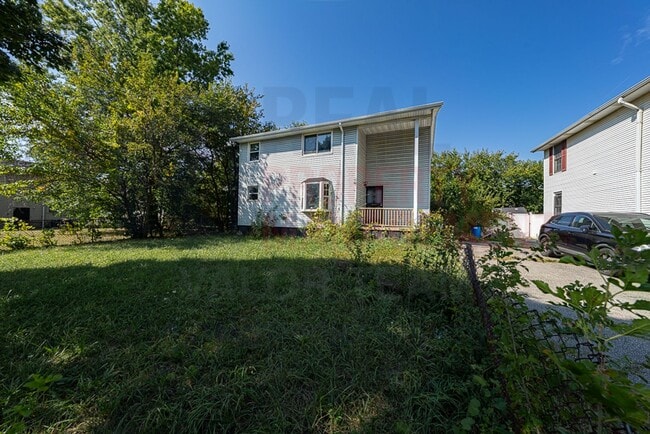3060 Charles Carr Pl in Cleveland, OH - Building Photo - Building Photo