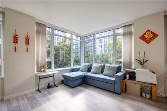 7328 Gollner Ave in Richmond, BC - Building Photo - Building Photo