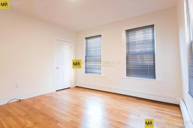 2 Elbow St in Boston, MA - Building Photo - Building Photo
