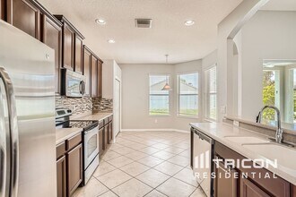7126 Forest Mere Dr in Riverview, FL - Building Photo - Building Photo