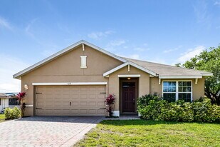618 SE 2nd Terrace in Cape Coral, FL - Building Photo