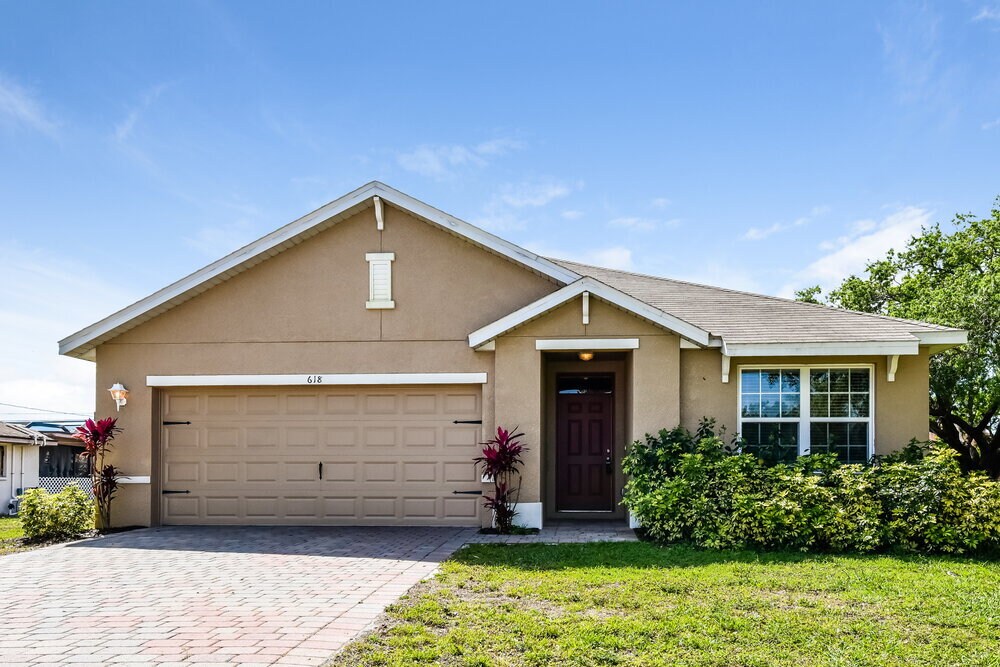 618 SE 2nd Terrace in Cape Coral, FL - Building Photo