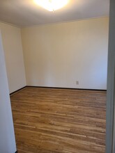 318 N Central Ave, Unit 2 in Duluth, MN - Building Photo - Building Photo