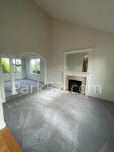 3708 43rd Ave Ct NE in Tacoma, WA - Building Photo - Building Photo