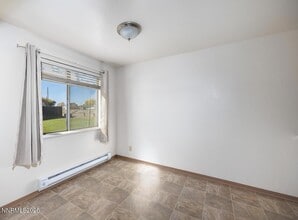 890 Mark Ave in Fallon, NV - Building Photo - Building Photo