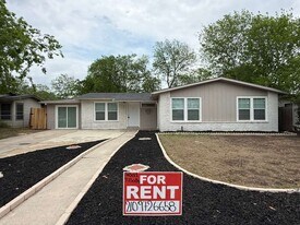 143 Huxley Dr in San Antonio, TX - Building Photo