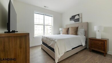 909 Mansion Dr, Unit 760-302 in Frederick, MD - Foto de edificio - Building Photo