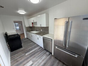 2004 19th St in Santa Monica, CA - Foto de edificio - Building Photo