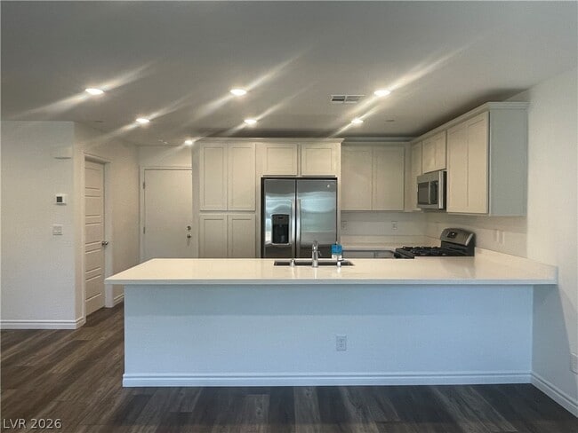 10714 Burton Grove Ave in Las Vegas, NV - Building Photo - Building Photo