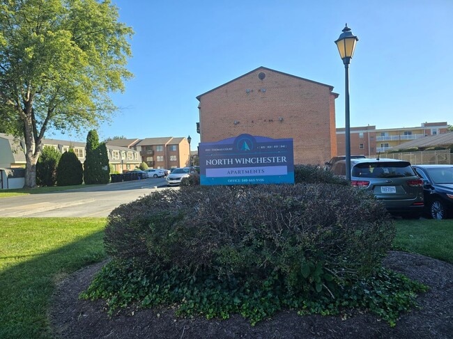 800 Thomas Ct in Winchester, VA - Building Photo - Building Photo