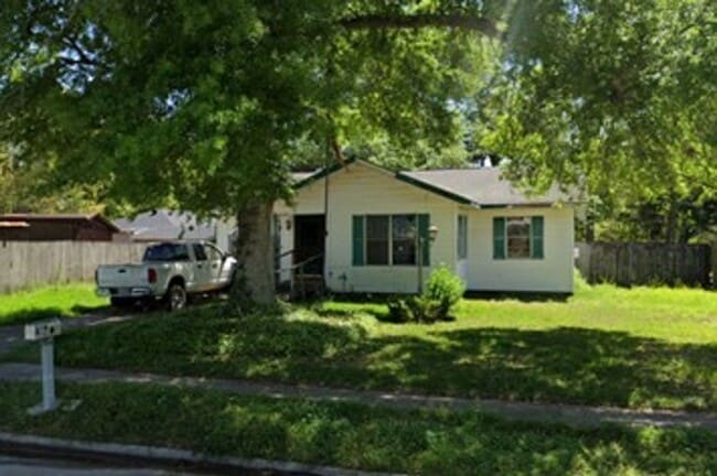 property at 203 Camellia Ave