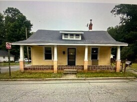 1608 Hardie St in Greensboro, NC - Building Photo