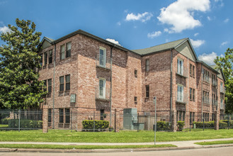 Tarrytowne Estates in Houston, TX - Building Photo - Building Photo