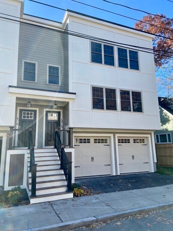 property at 8 Maplewood St
