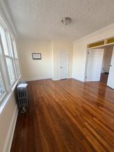 125 Carolina St, Unit 2R in Newark, NJ - Foto de edificio - Building Photo