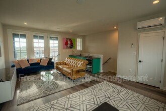 1962 Roland Clarke Pl in Reston, VA - Building Photo - Building Photo