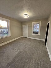1257 8th Ave in Natrona Heights, PA - Building Photo - Building Photo