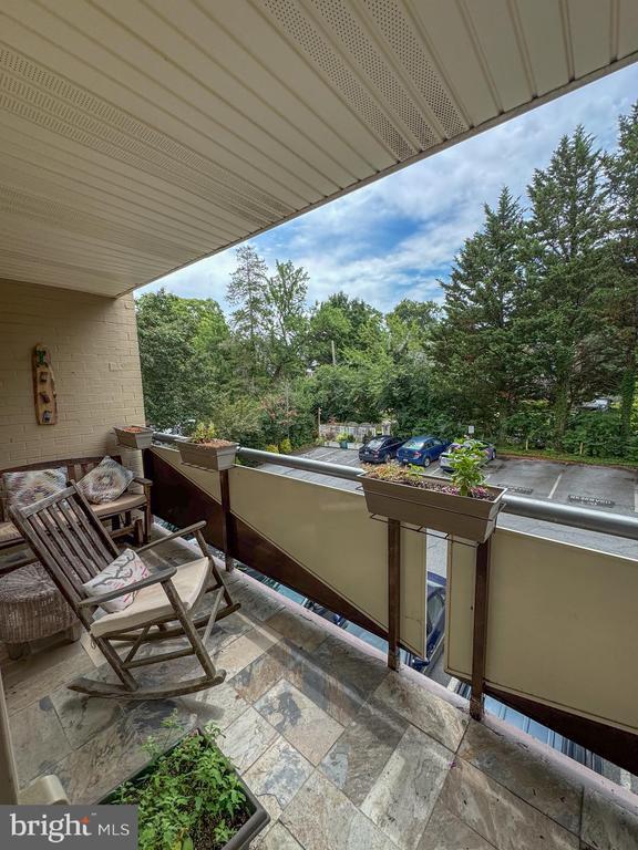 4720 Chevy Chase Dr in Chevy Chase, MD - Building Photo - Building Photo