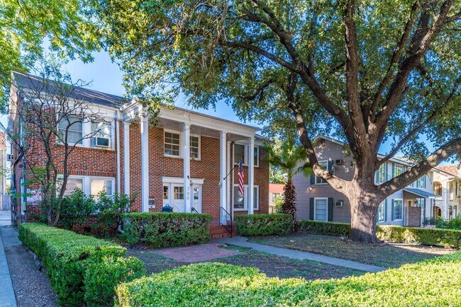 property at 706 W French Pl