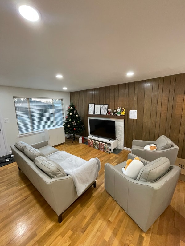 property at 18806 2nd Ave NW