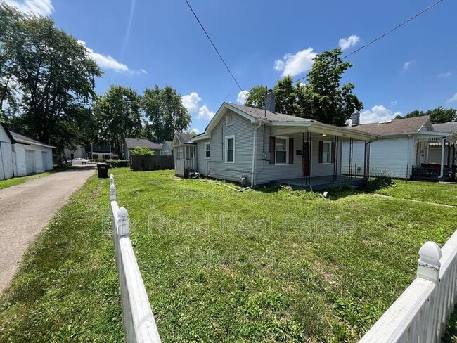 2108 Arlington Ave in Middletown, OH - Building Photo - Building Photo