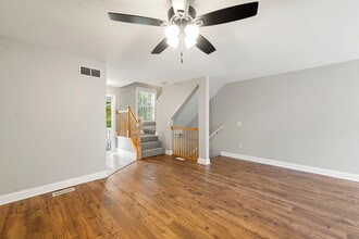 221 W Cortland Center Rd in Cortland, IL - Building Photo - Building Photo