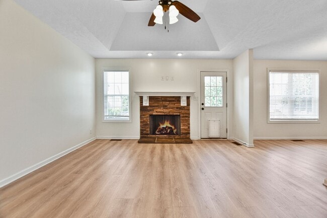 3738 Suiter Rd in Clarksville, TN - Building Photo - Building Photo
