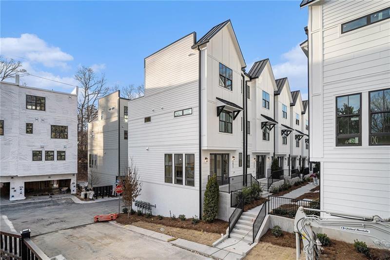 1825 Gotham Ln NE in Atlanta, GA - Building Photo