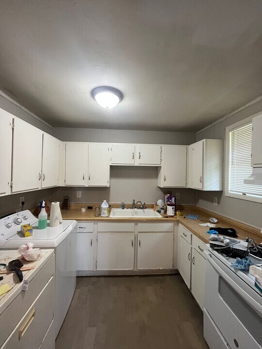 421 Cedarvalley Dr in Nashville, TN - Building Photo