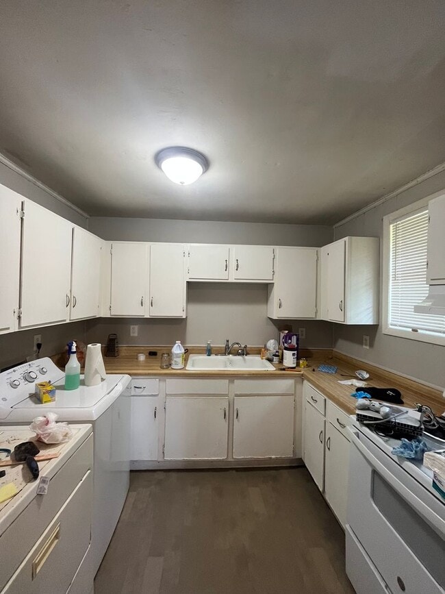 property at 421 Cedarvalley Dr