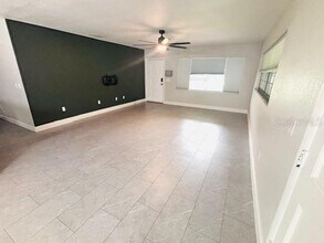 3502 Bloomingdale Ave in Valrico, FL - Building Photo - Building Photo
