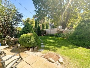 1 B Pigeon Hill Ct in Rockport, MA - Building Photo - Building Photo