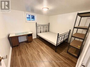 61 Christina Crescent in Toronto, ON - Building Photo - Building Photo