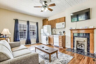518 W Strong St in Pensacola, FL - Building Photo - Building Photo
