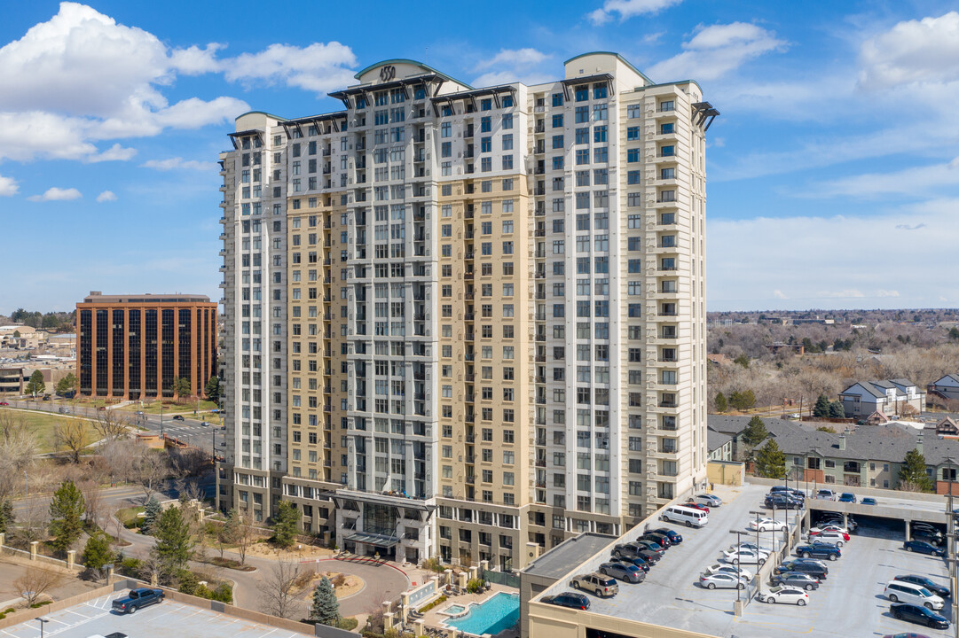 Cherry Creek Apartments in Glendale, CO - Building Photo