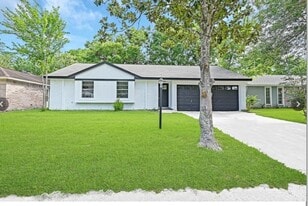 16314 Forest Bend Ave in Friendswood, TX - Building Photo