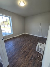 215 N Harrisburg Ave in Gas City, IN - Building Photo - Building Photo