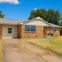 5117 NW 47th St in Warr Acres, OK - Building Photo