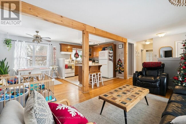 property at 1 Middle St