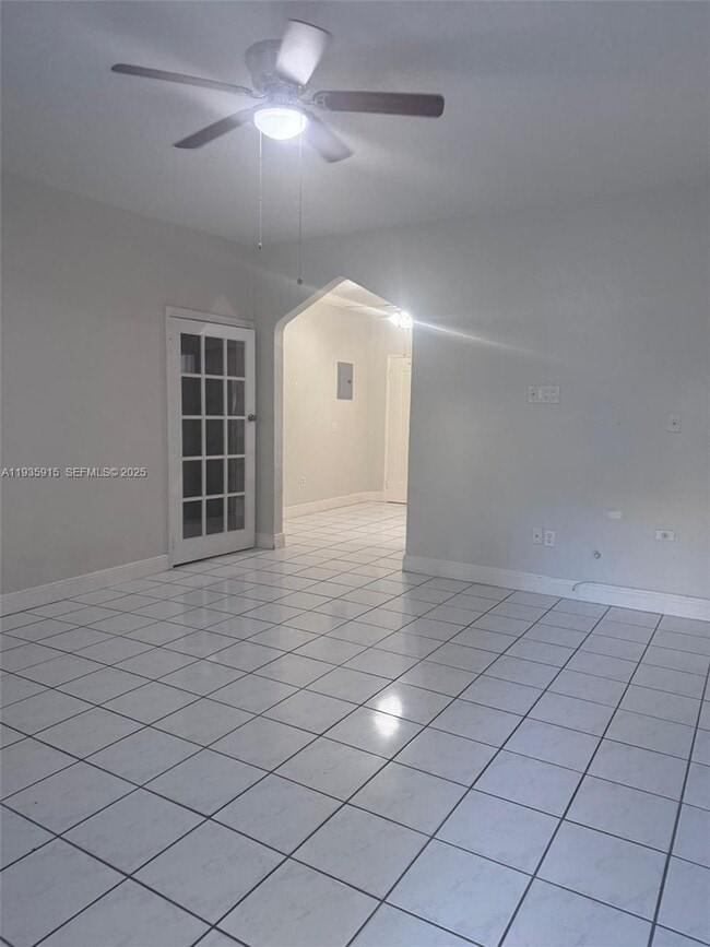 740 Michigan Ave in Miami Beach, FL - Building Photo - Building Photo