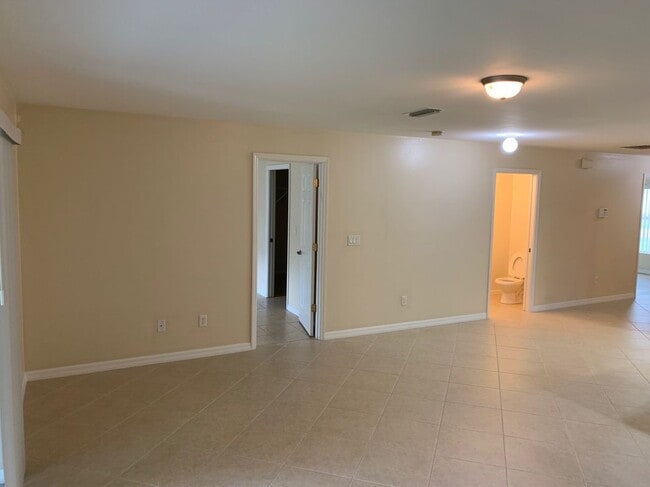 36 Bunker View Dr in Palm Coast, FL - Building Photo - Building Photo