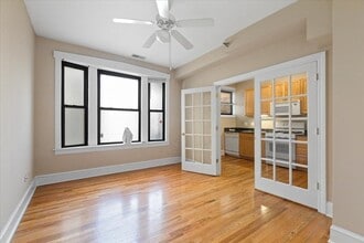 3706 N Sheffield Ave in Chicago, IL - Foto de edificio - Building Photo