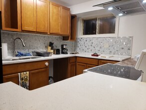 825 Tilden Ave in Kent, WA - Building Photo - Building Photo